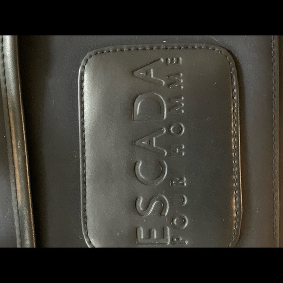 Escada bag - Picture 10 of 11